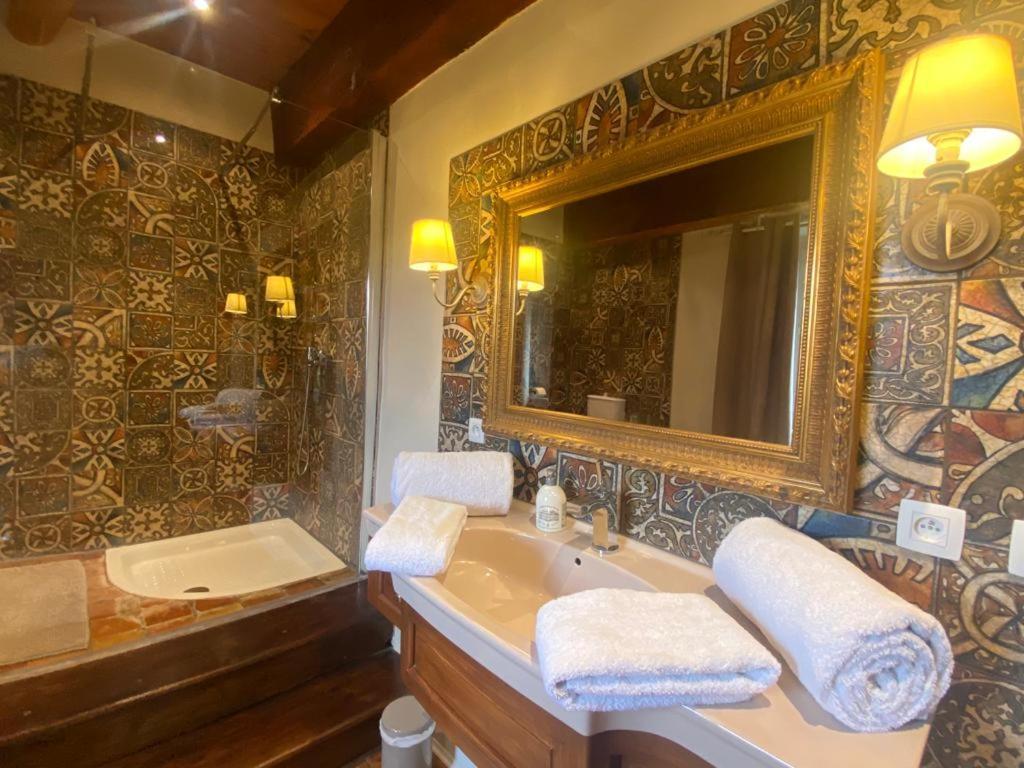 Chateau De Morgenex Bed & Breakfast